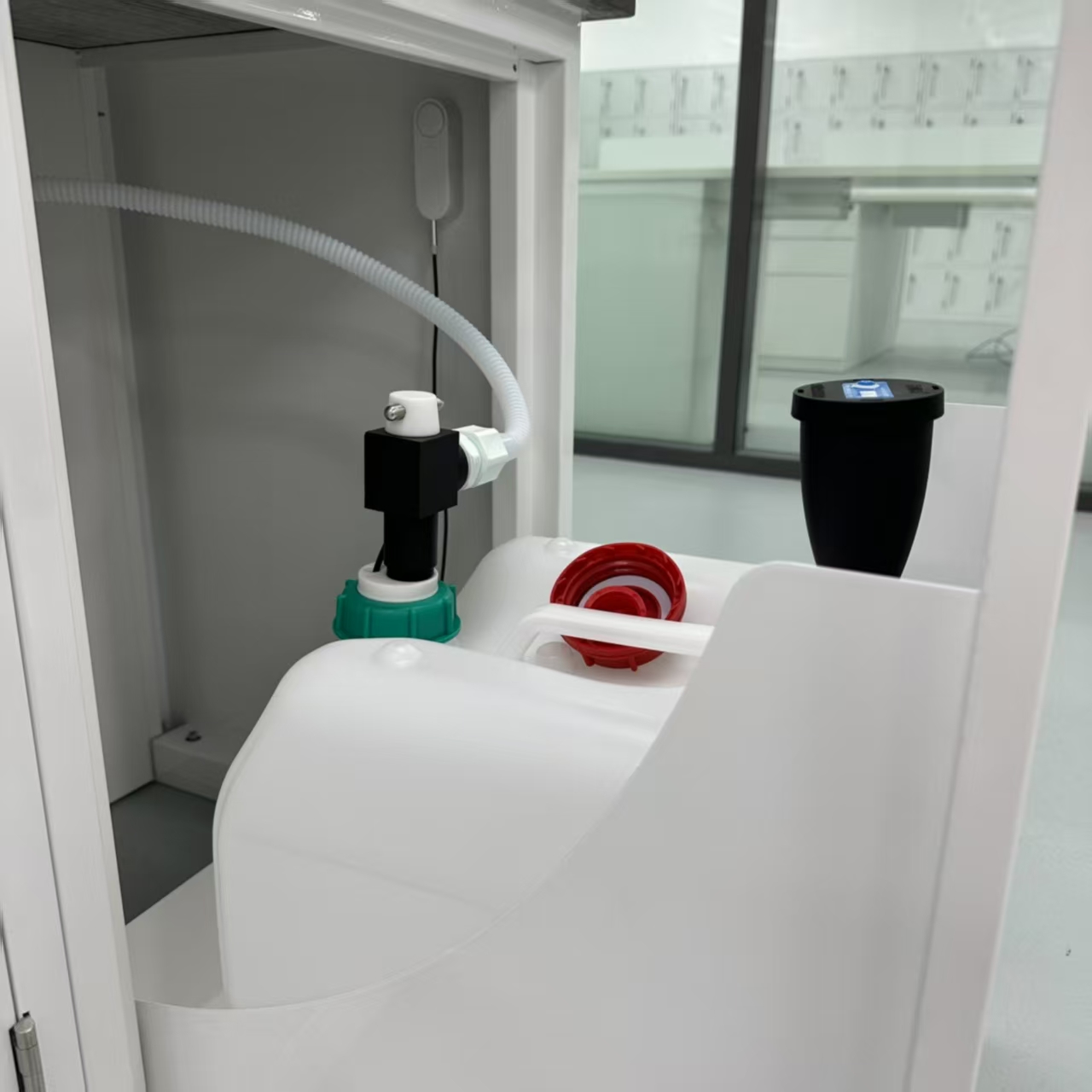 如何根據(jù)《危險化學(xué)品倉庫儲存通則GB15603-2022》制作倉庫化學(xué)品相容性一覽表